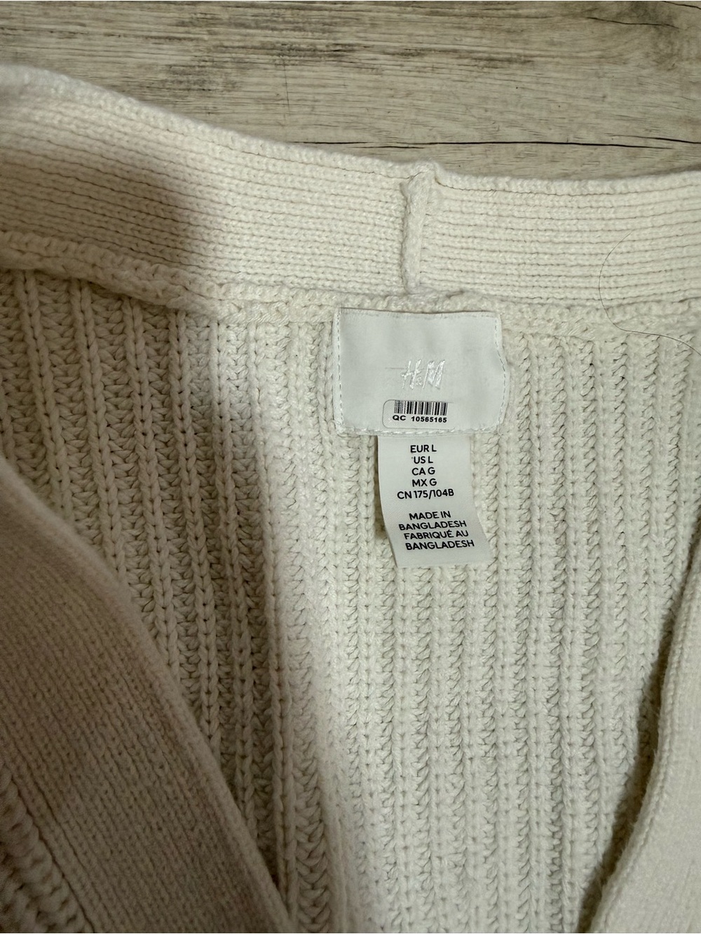 H&M Cream Ribbed V-Neck Button Cardigan - Picture 5 of 5